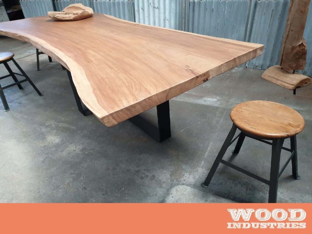 Suar boomstamtafel - Maastricht