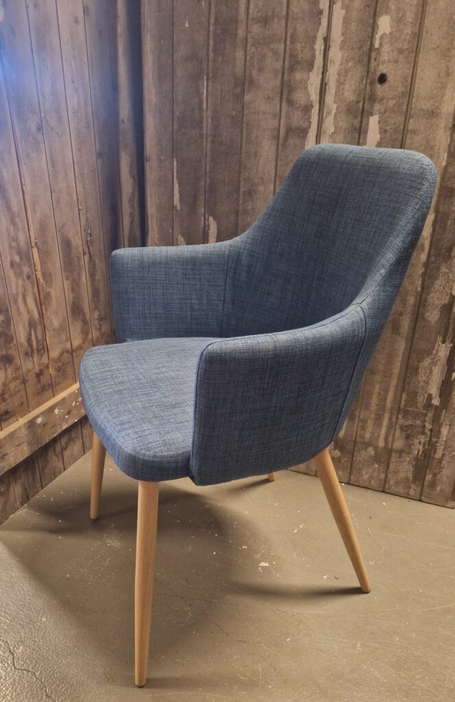 Eetkamerstoel denim blue