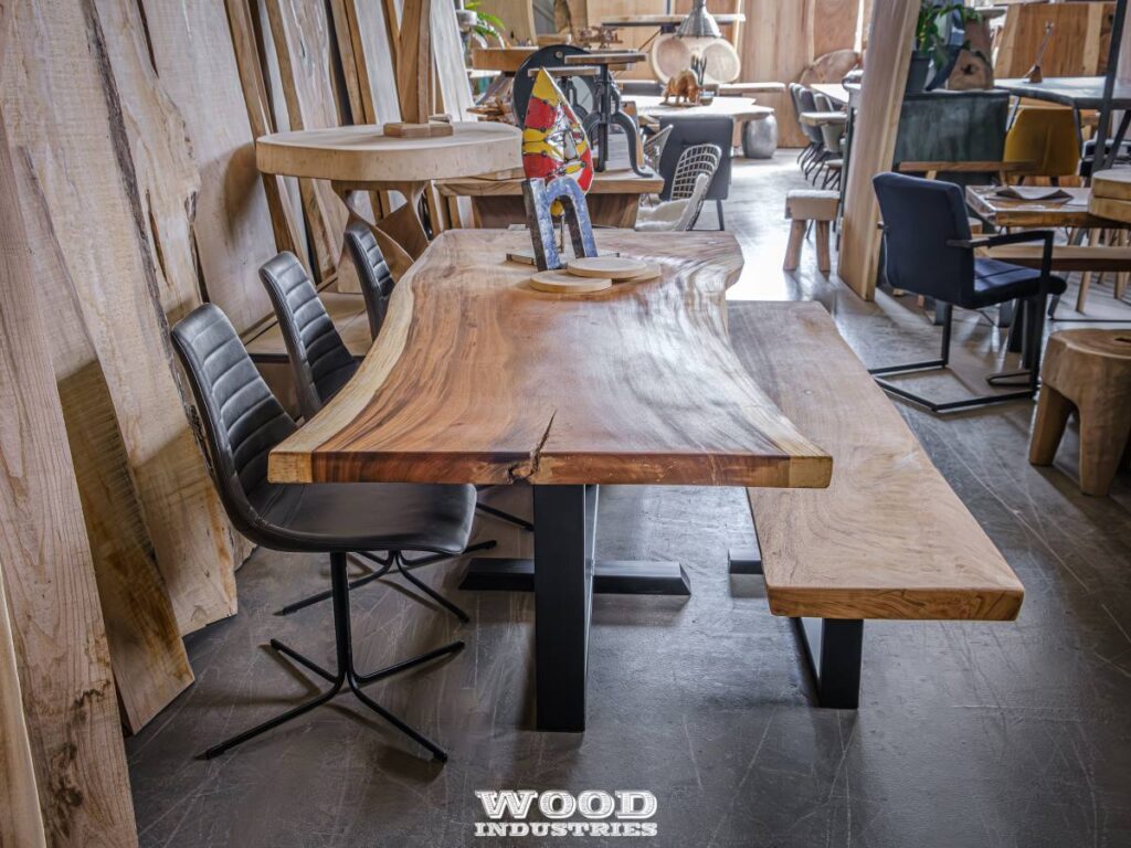 Suar boomstamblad met stoel Noah