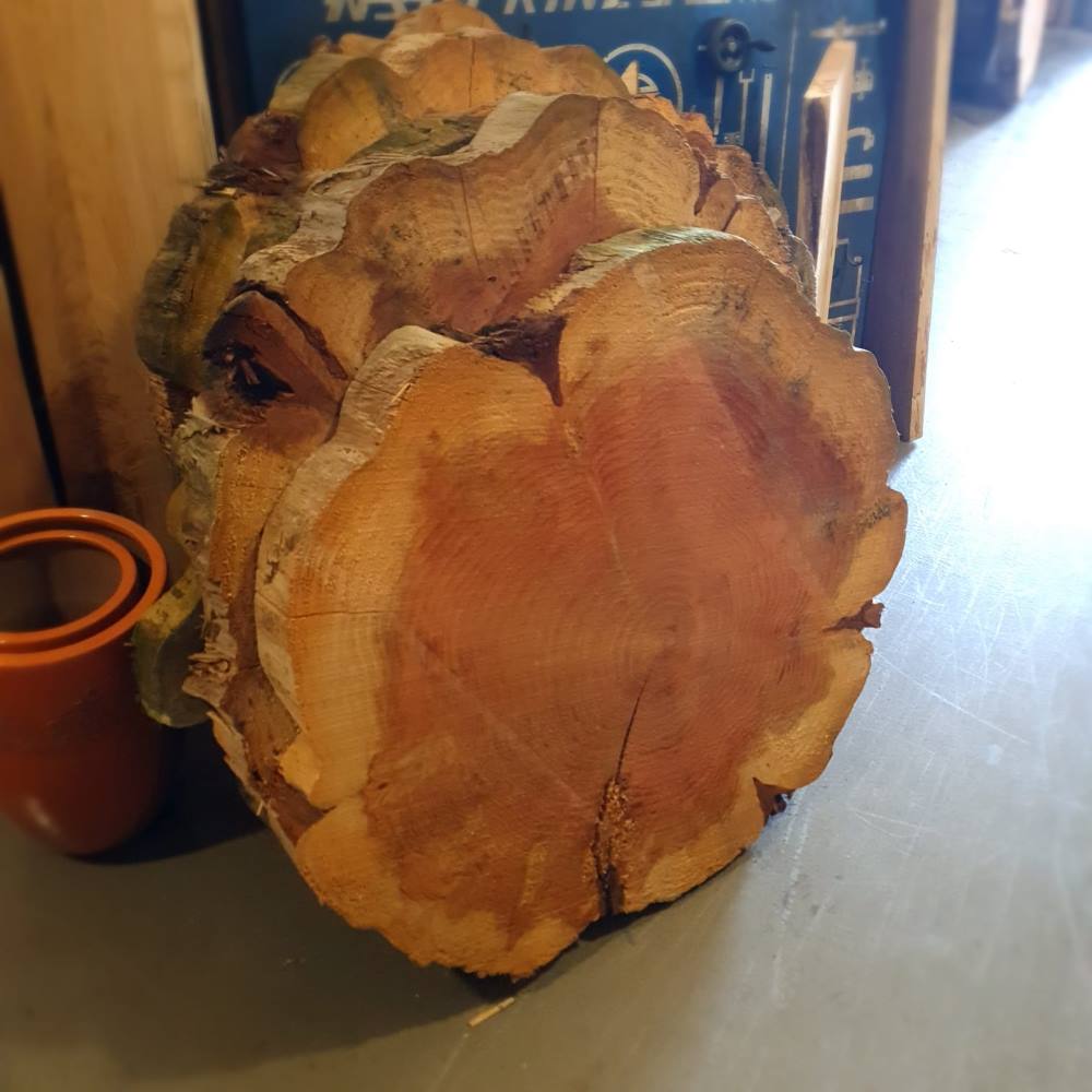 Mammoetboom salontafel met onderstel